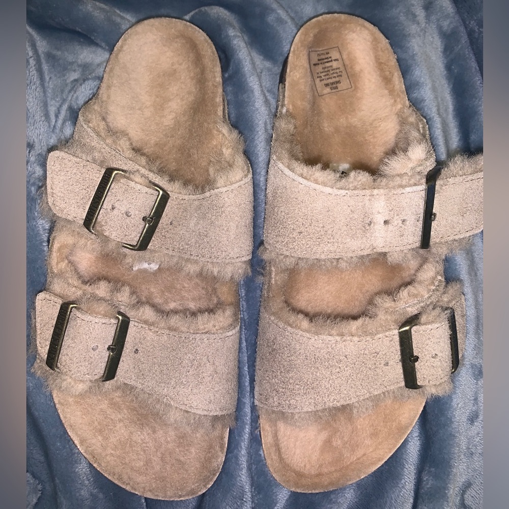 ARIZONA SHEARLING SANDALS